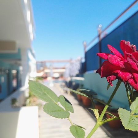 Epis Hotel Agia Marina Exterior foto