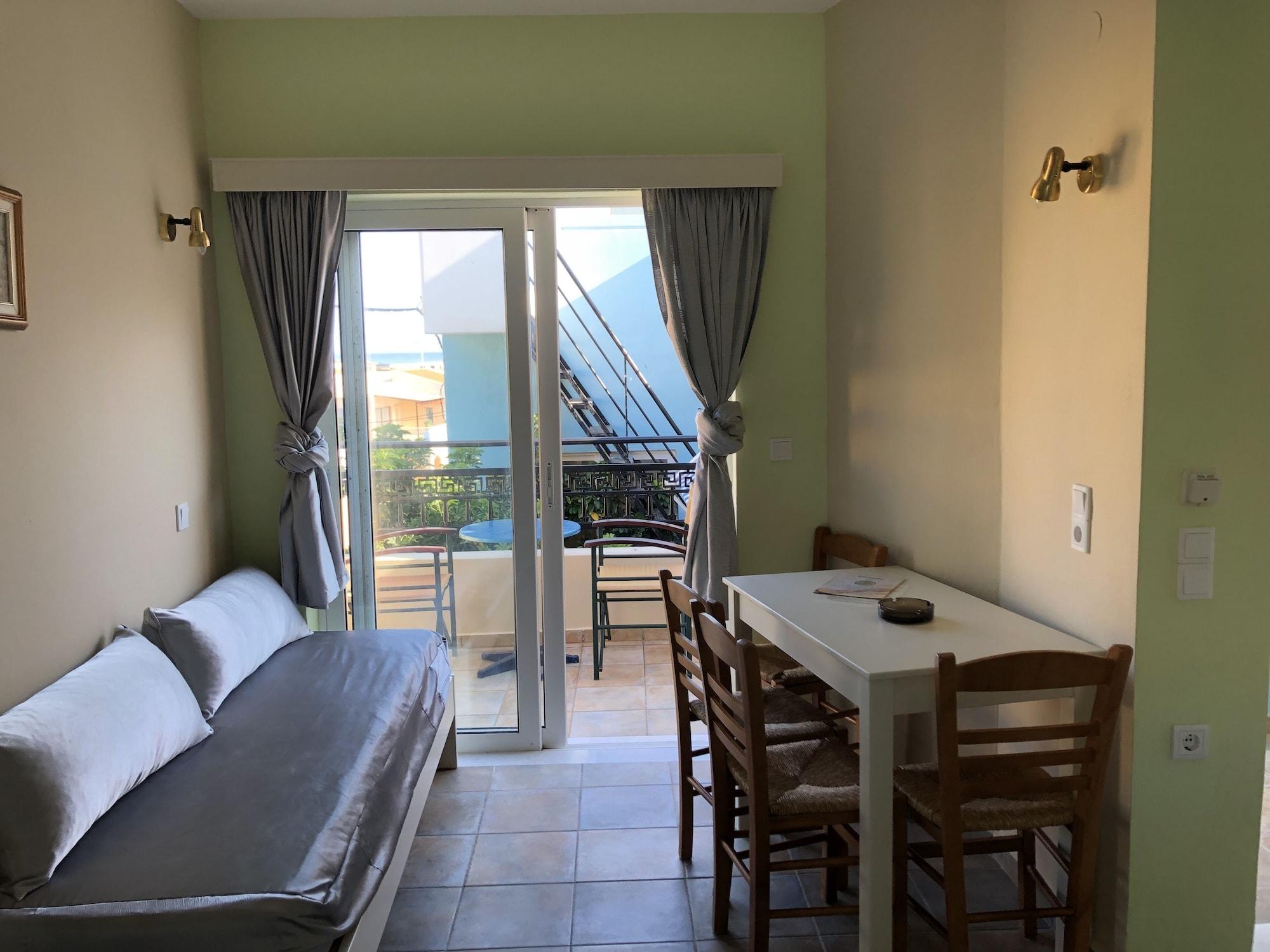 Epis Hotel Agia Marina Exterior foto