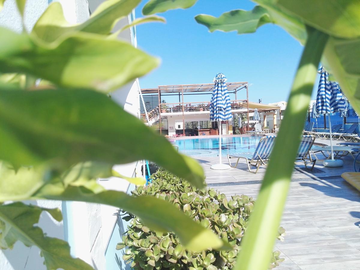 Epis Hotel Agia Marina Exterior foto